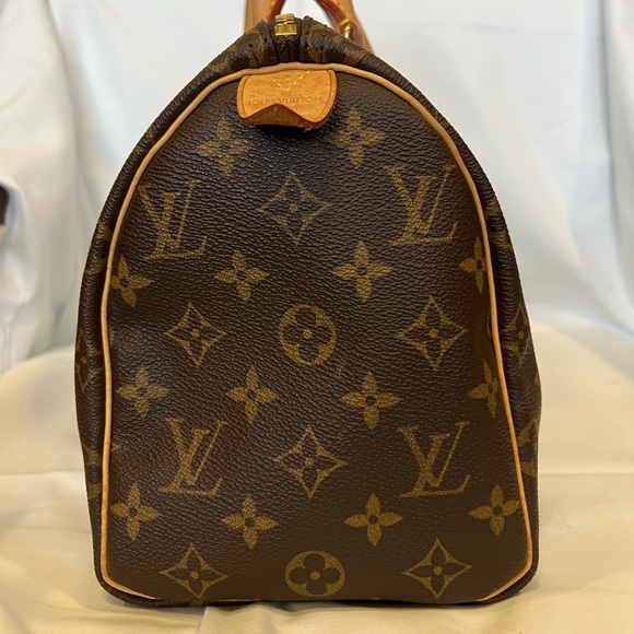 Authentic Louis Vuitton Speedy 25cm Handbag - Picture 3 of 12